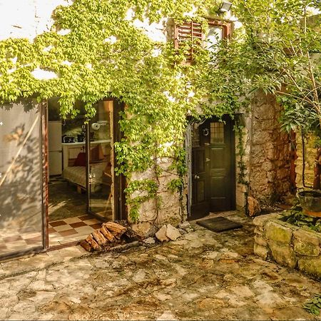 Holiday House Cave Romana プーラ エクステリア 写真